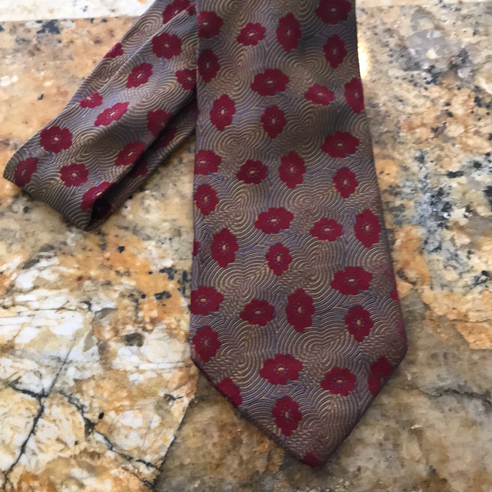 Audrey Buckner Tie